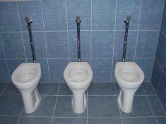 nově zbudované záchodky pro&nbsp;navýšení kapacity dětí